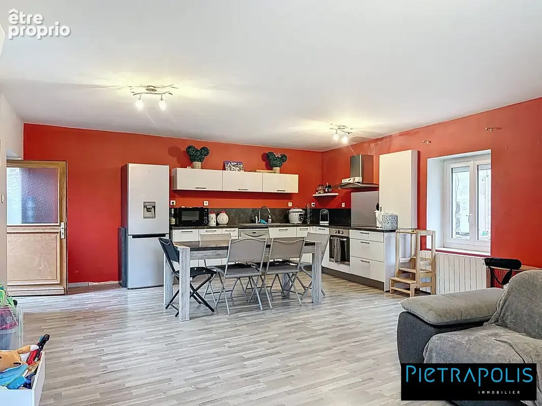 Maison 5 pièces 110 m² à vendre à Villie-Morgon (69910) - photo 3