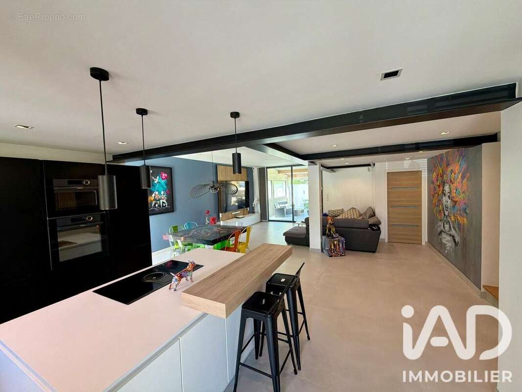 Maison 180 m² à Videlles  - photo 7