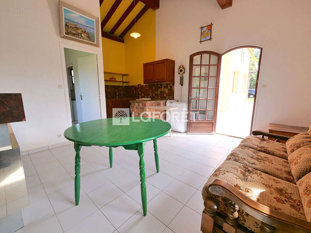 Maison à SERRALONGUE
