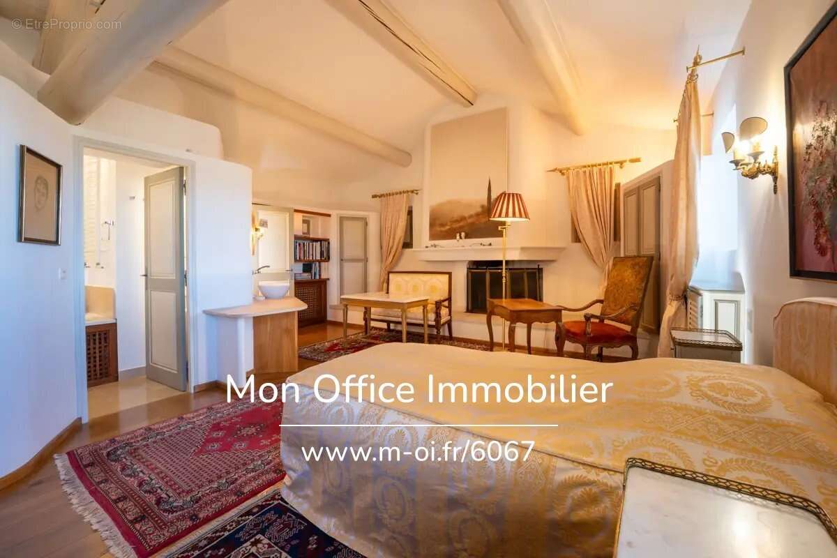 Maison à BONNIEUX