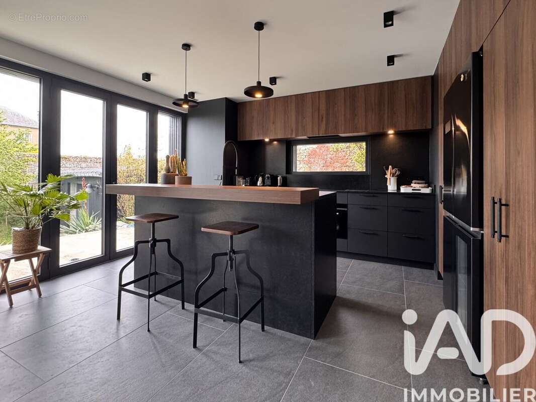 Maison 140 m² à Regneville-Sur-Mer  - photo 4