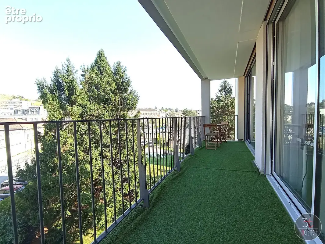 Appartement à FONTENAY-SOUS-BOIS