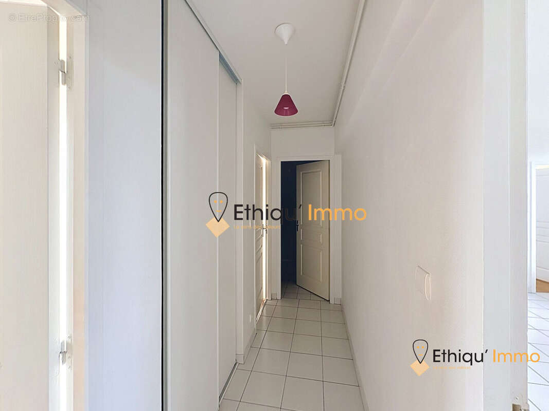 Appartement 69 m² à Bar-Sur-Aube  - photo 4