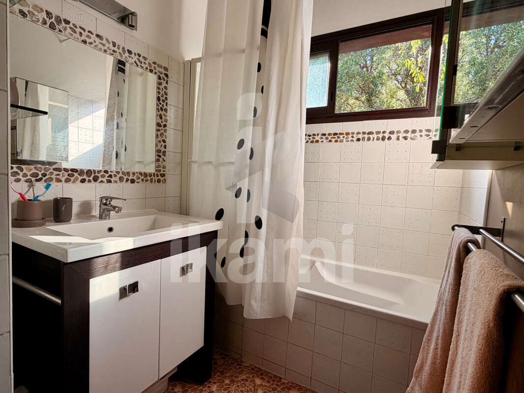 Magnifique maison en bois de 144 m2 avec vue exceptionnelle - photo 17