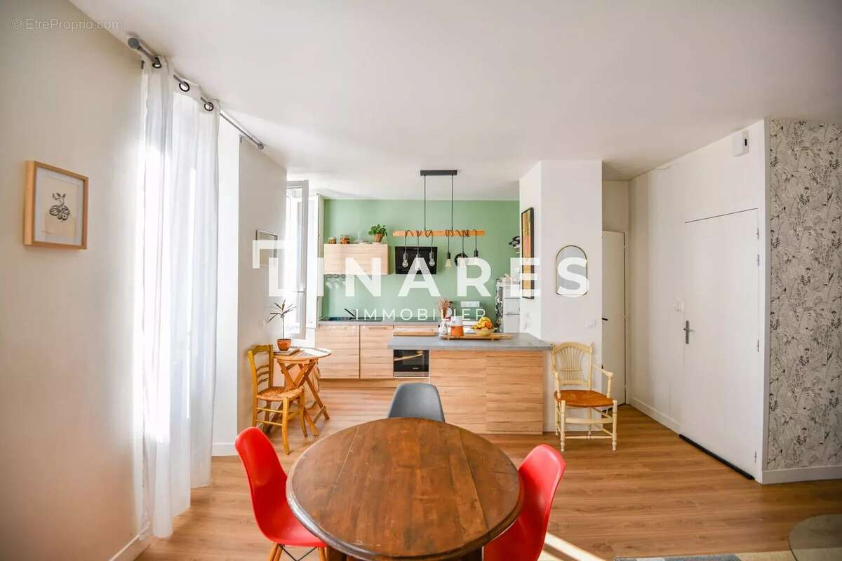 Appartement à MARSEILLE-5E