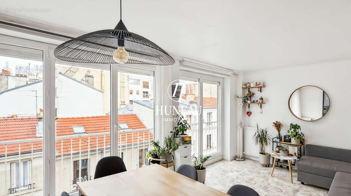 Appartement à PARIS-14E