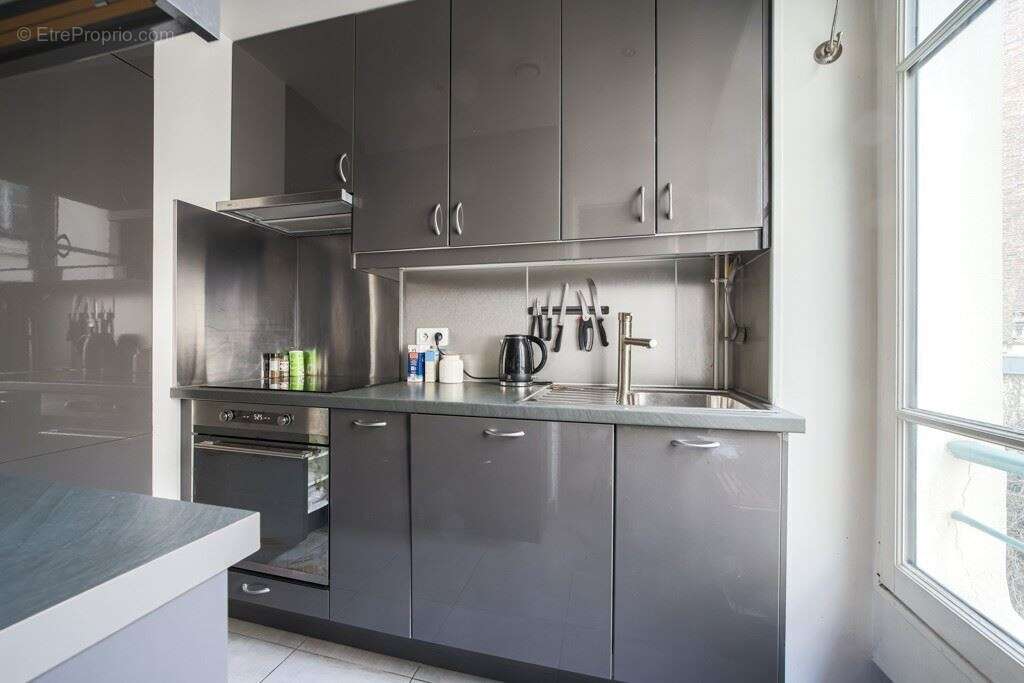 Appartement à PARIS-17E