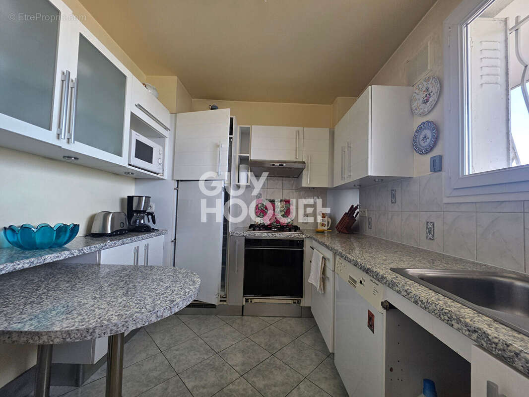 Limite Vincennes ! 86 m² avec vue Tour Eiffel, balcon, terrasse, parking - photo 4