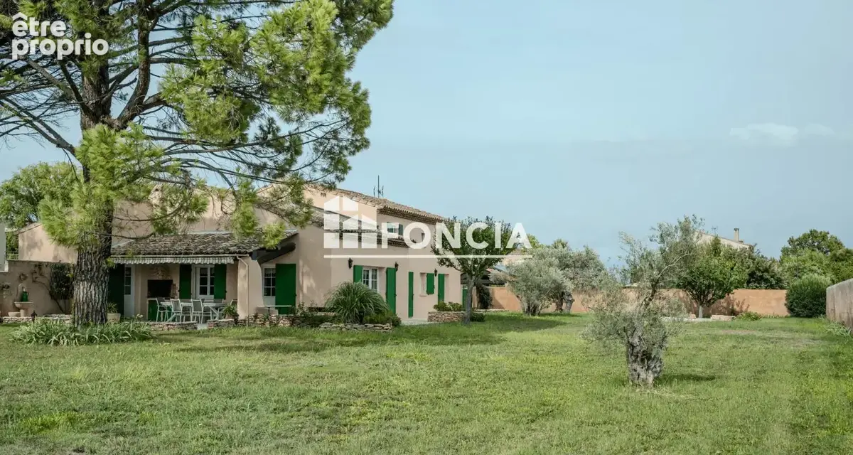 Entraigues sur la Sorgue maison 220 m² avec Piscine 2800 m² de terrain - photo 16