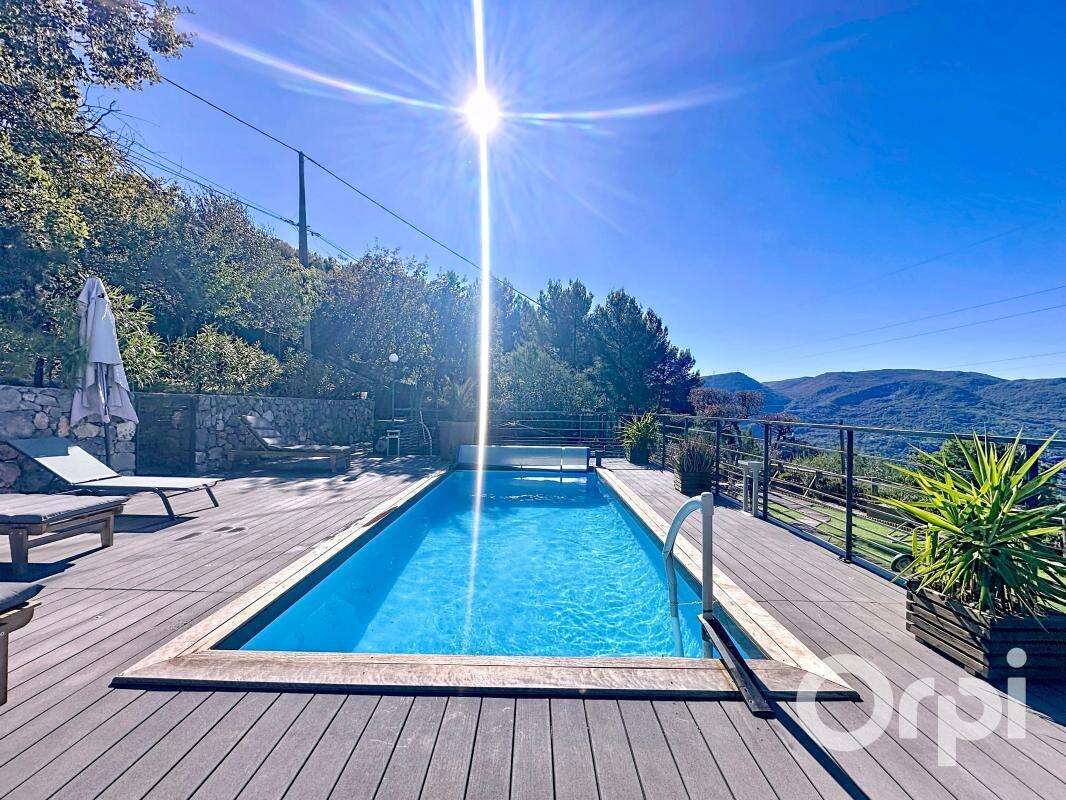 Maison à LA ROQUETTE-SUR-VAR