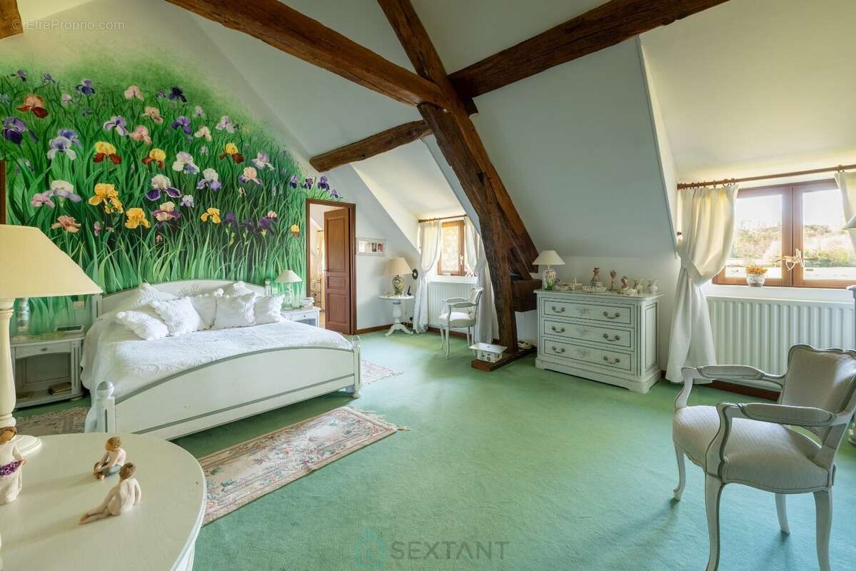 Maison à FONTAINEBLEAU