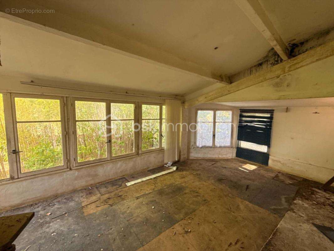 Maison de caractère à rénover – 4 800 m² de terrain – Un cadre naturel exceptionnel à Ventabren - photo 18