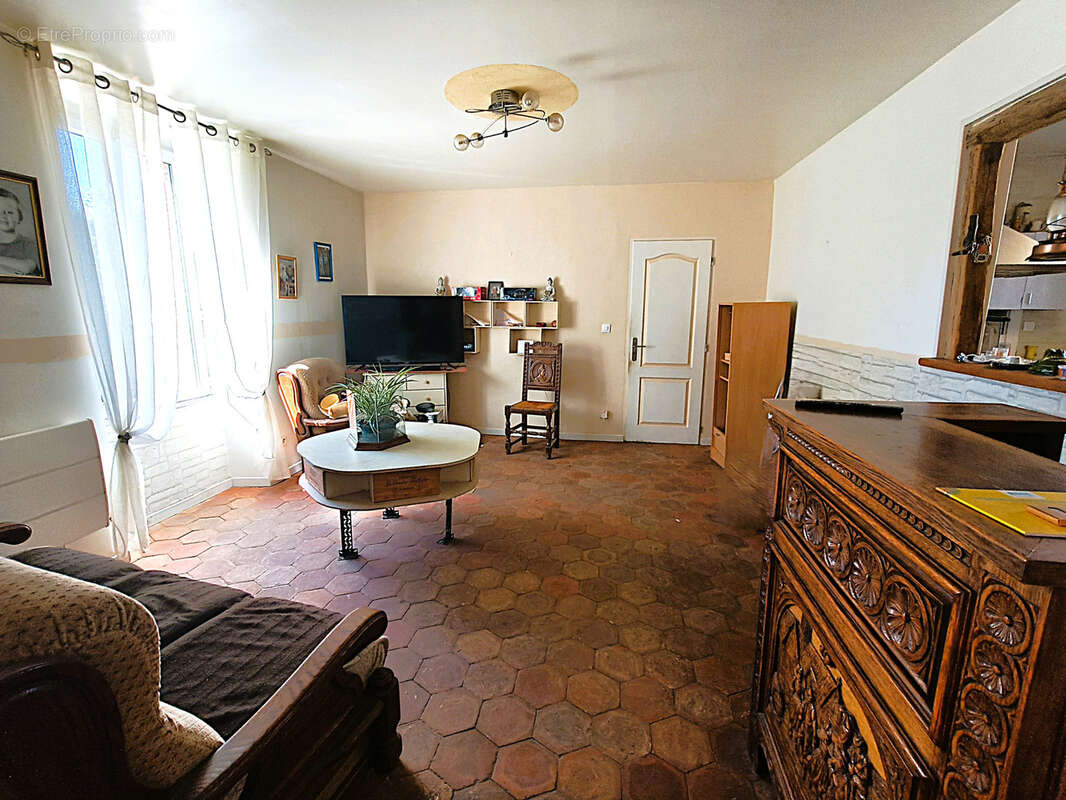 Maison à BOISVILLE-LA-SAINT-PERE