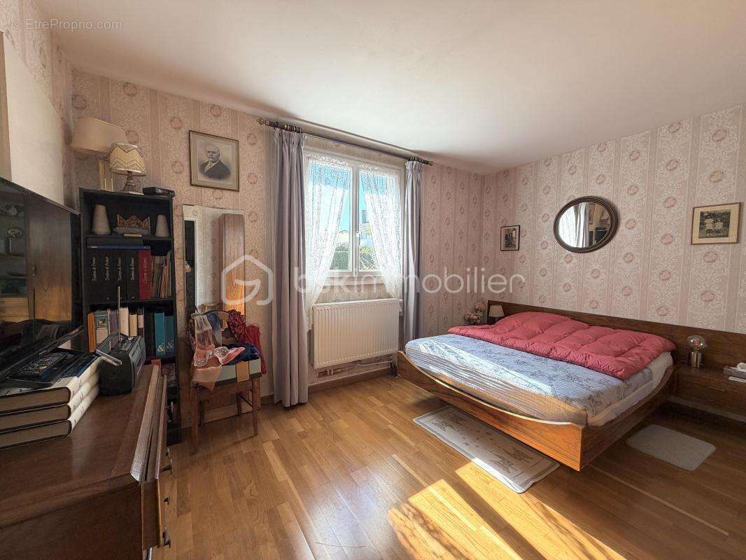 Maison à MAREIL-SUR-MAULDRE