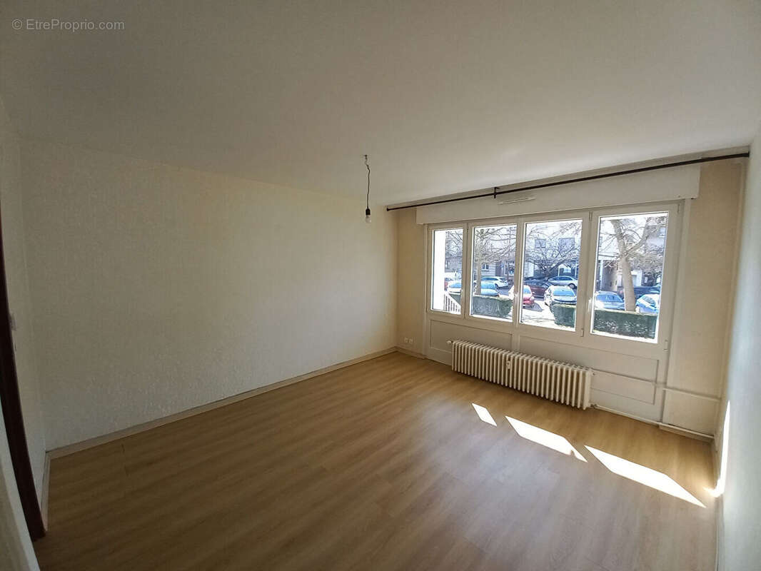 Appartement à LONGEVILLE-LES-METZ