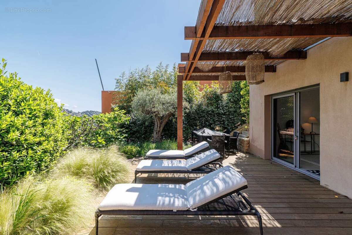 Maison à THEOULE-SUR-MER