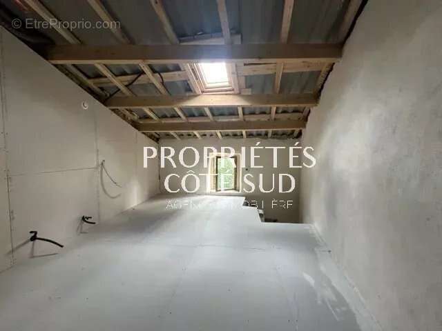 Maison à BAGNOLS-SUR-CEZE