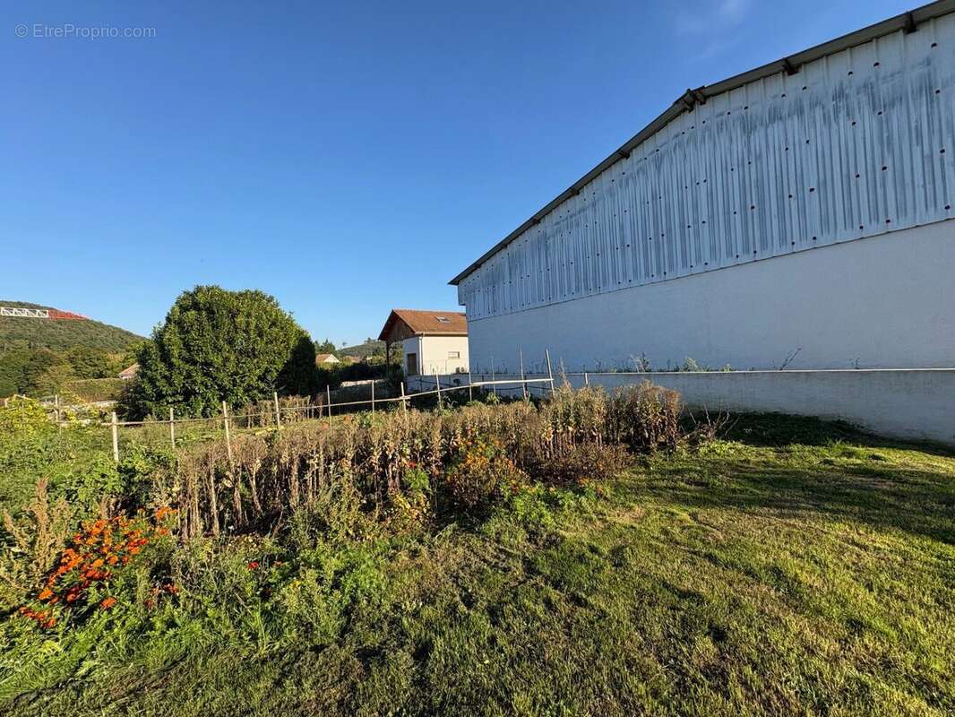 Terrain à LENS-LESTANG