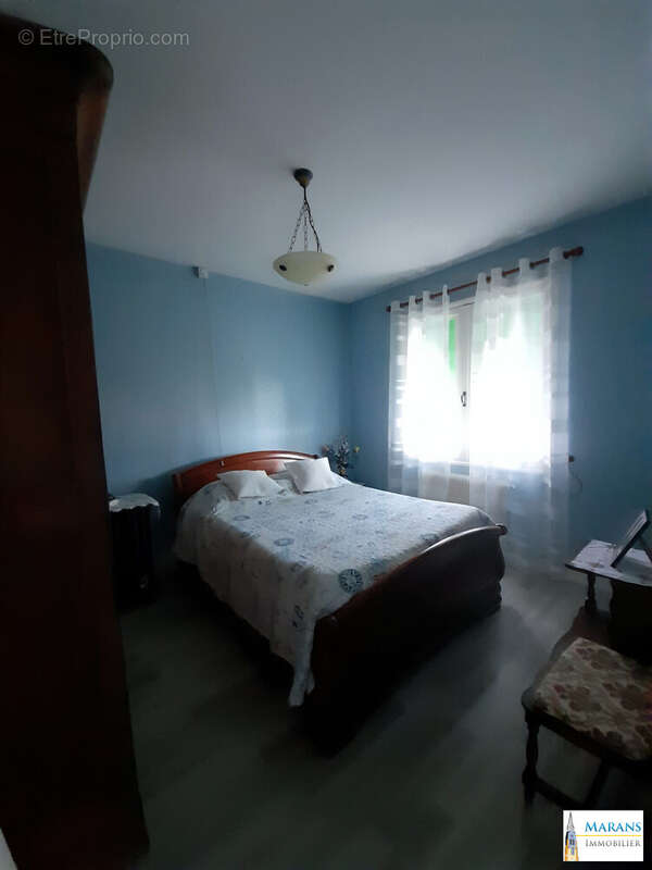 Chambre 2 - Maison à LA RONDE