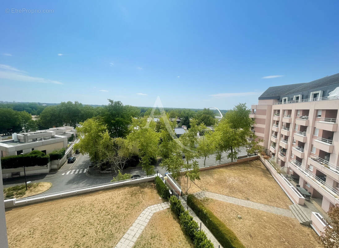 Orléans - Studio 19,2m² - photo 2