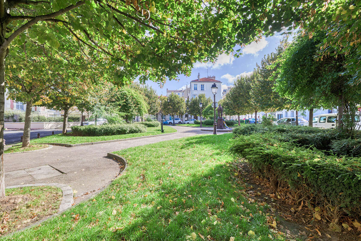 Appartement à CHARENTON-LE-PONT