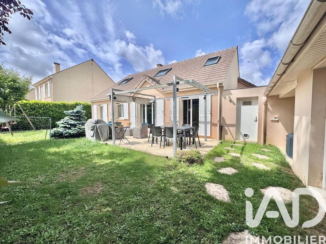 Photo 1 - Maison à ROISSY-EN-BRIE