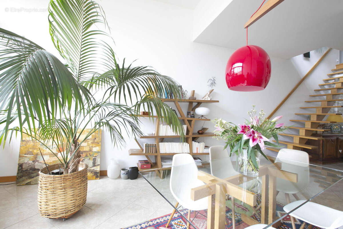 Appartement à COURBEVOIE