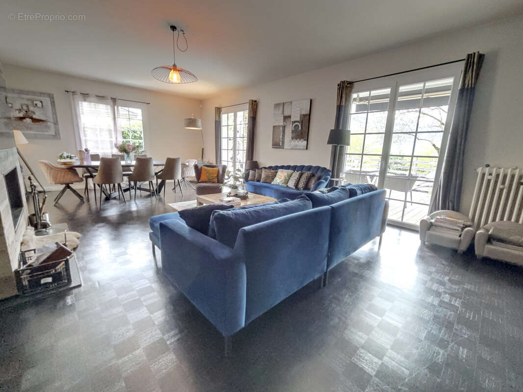 Maison à AIX-LES-BAINS