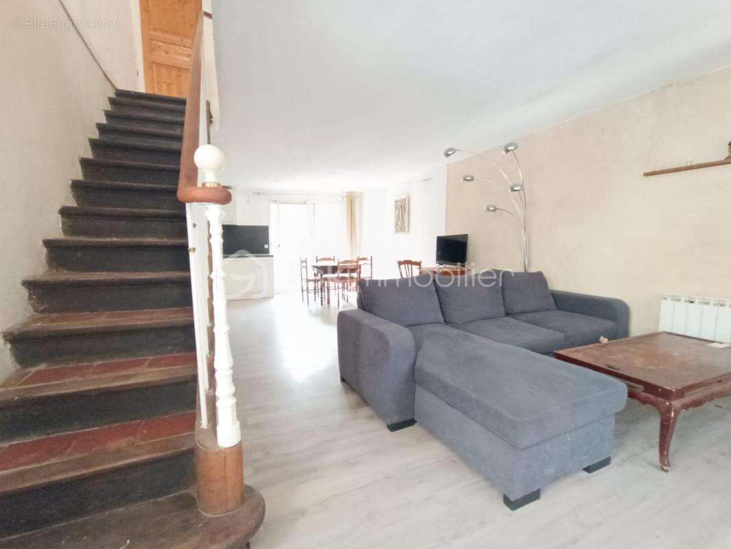 Maison à MONTESQUIEU-DES-ALBERES