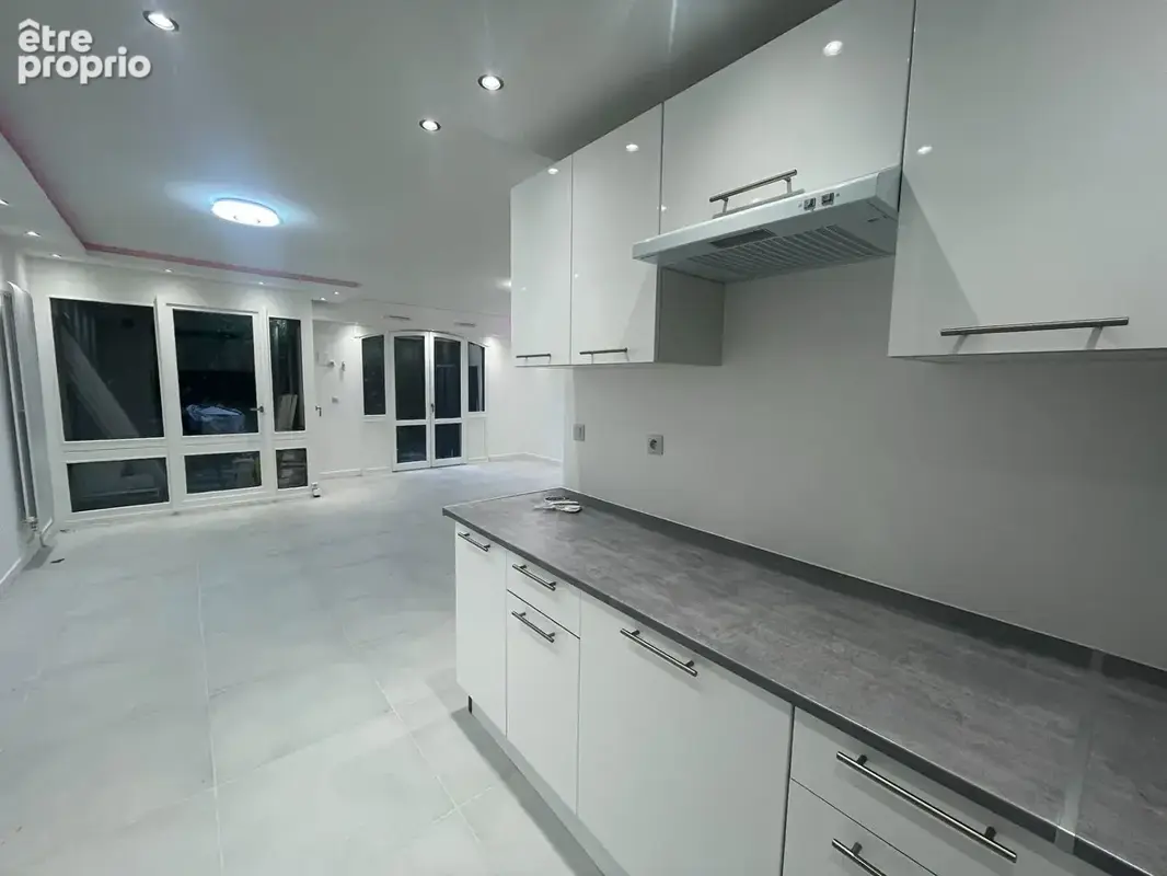 Appartement Sarcelles 5 pièce(s) 97,66 m2 - photo 3
