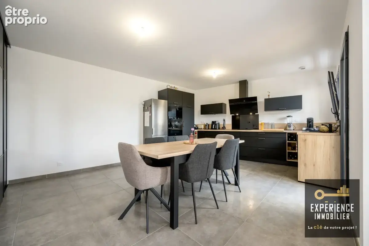 Maison neuve en plein bourg - photo 4
