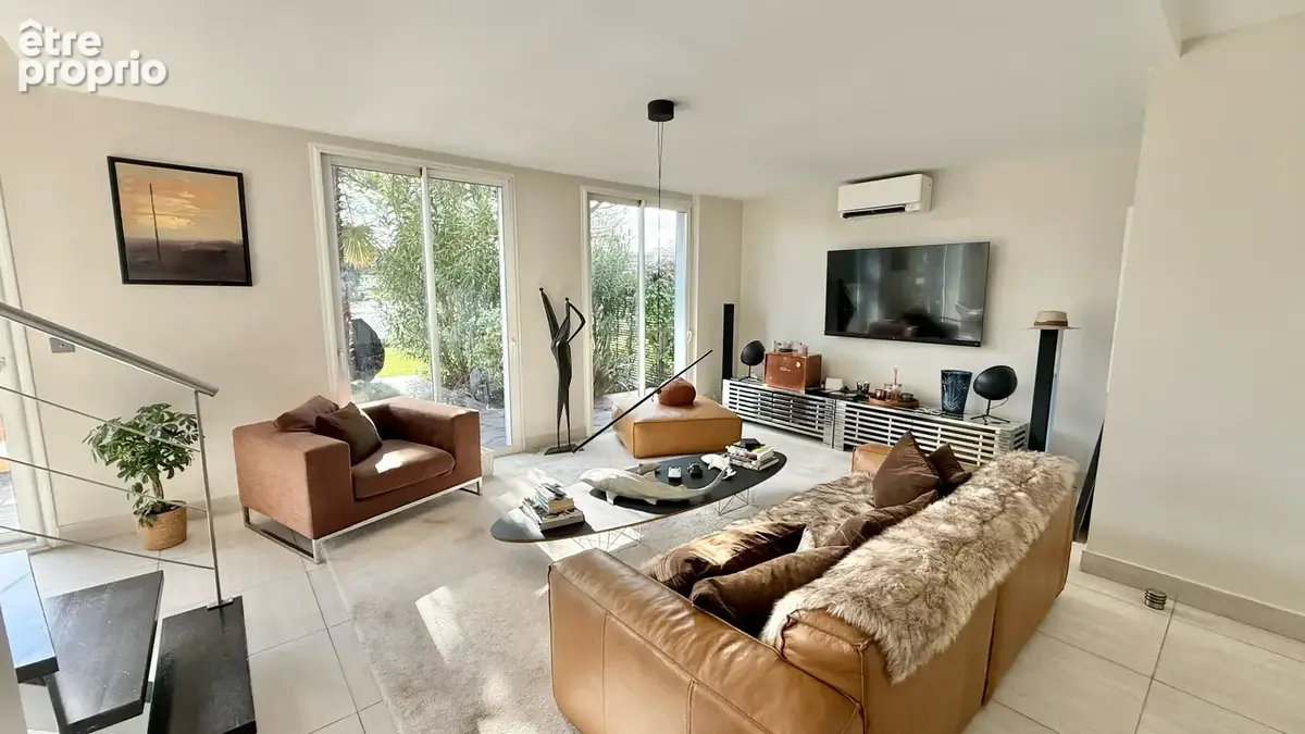 Propriété d’exception avec accès direct au lac d’Enghien - photo 8
