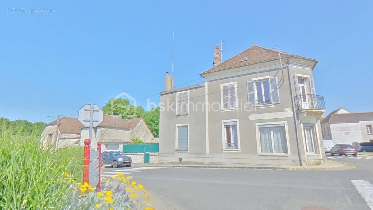 Maison à BRAY-SUR-SEINE