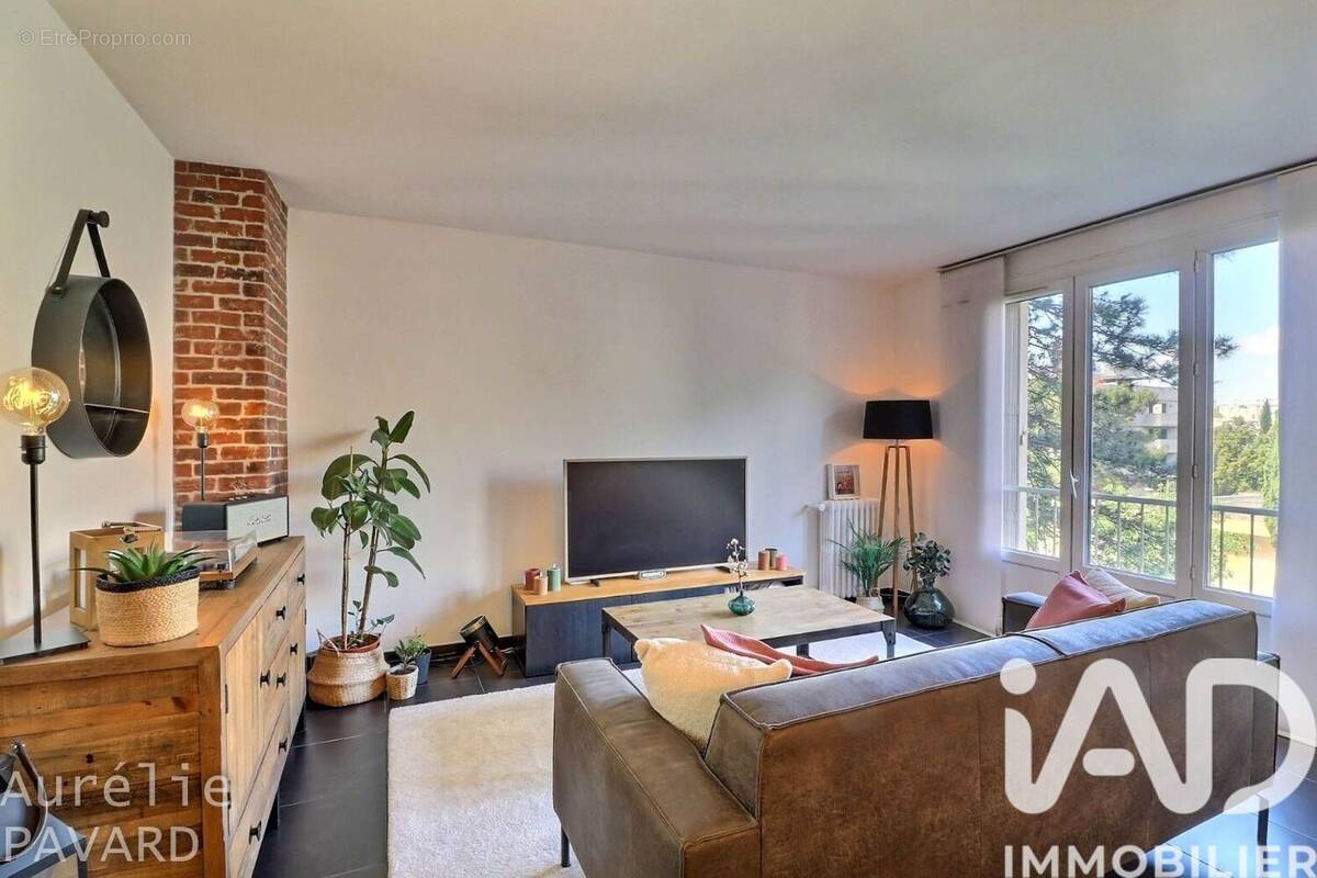 Photo 1 - Appartement à MARSEILLE-11E