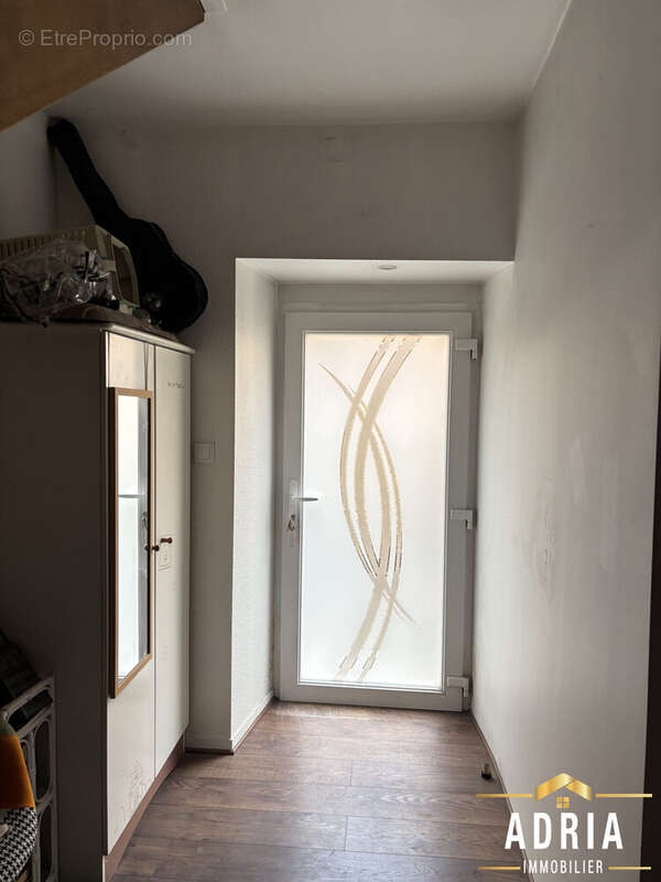 Appartement 400 m² à Luneville  - photo 9