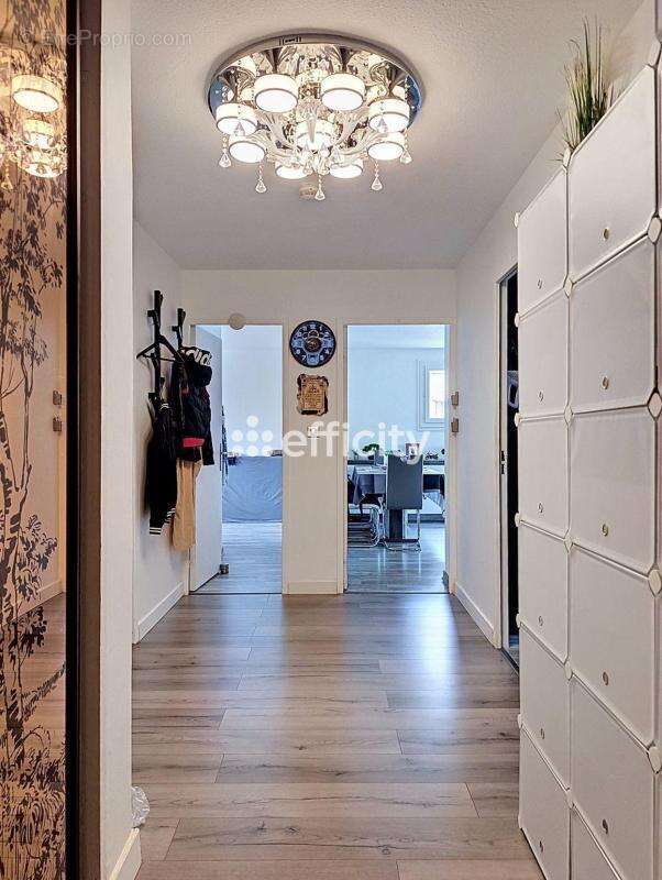 Appartement à ECHIROLLES
