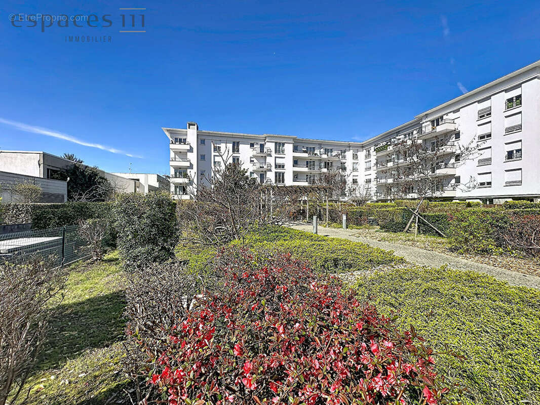 Appartement à MONTIGNY-LE-BRETONNEUX