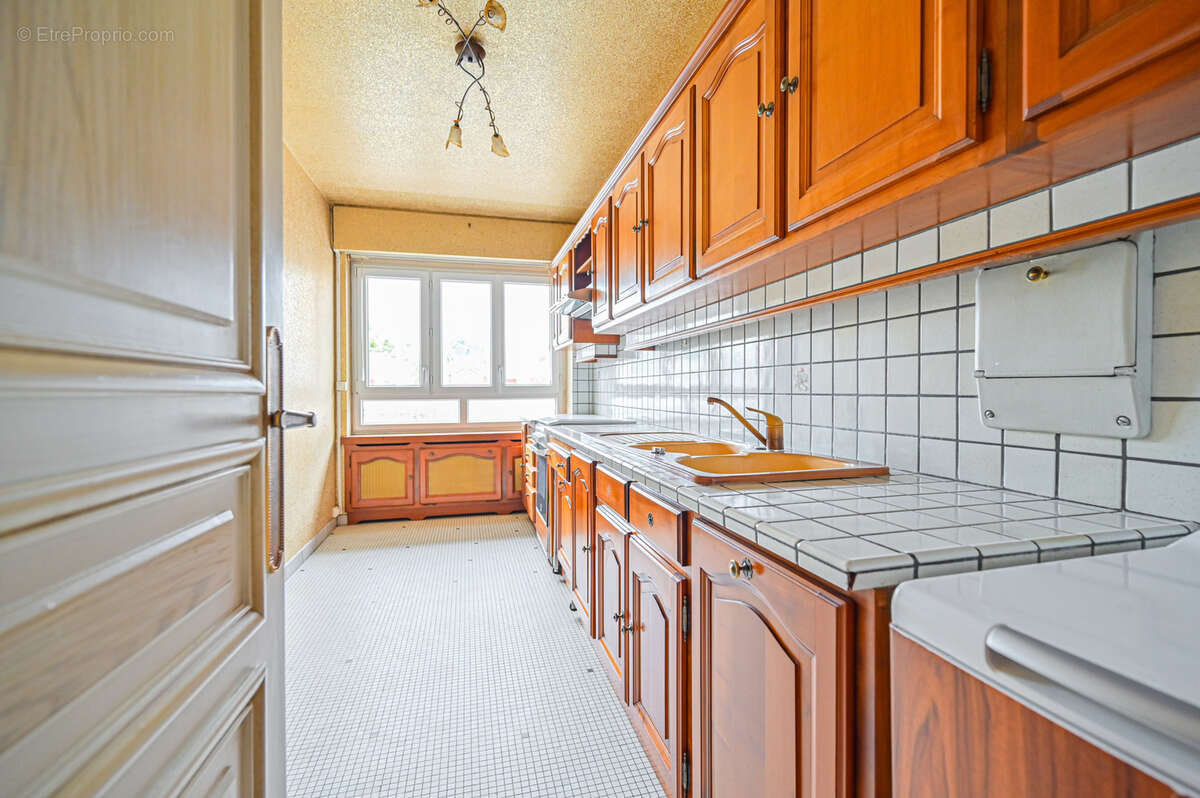 Appartement à SAINT-MAUR-DES-FOSSES