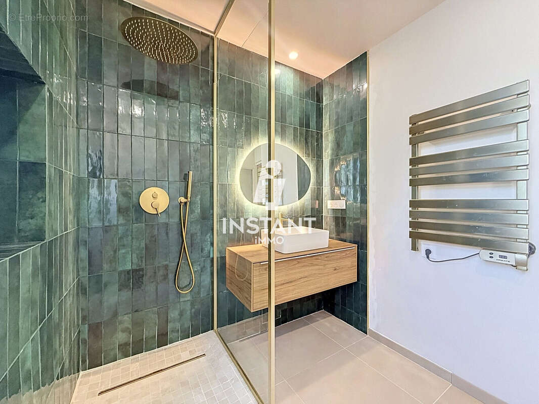 Appartement à LE PERREUX-SUR-MARNE