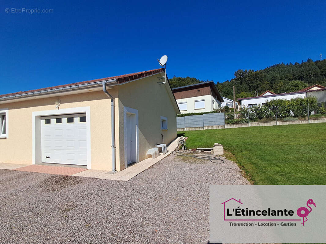 Maison à LE VAL-D&#039;AJOL