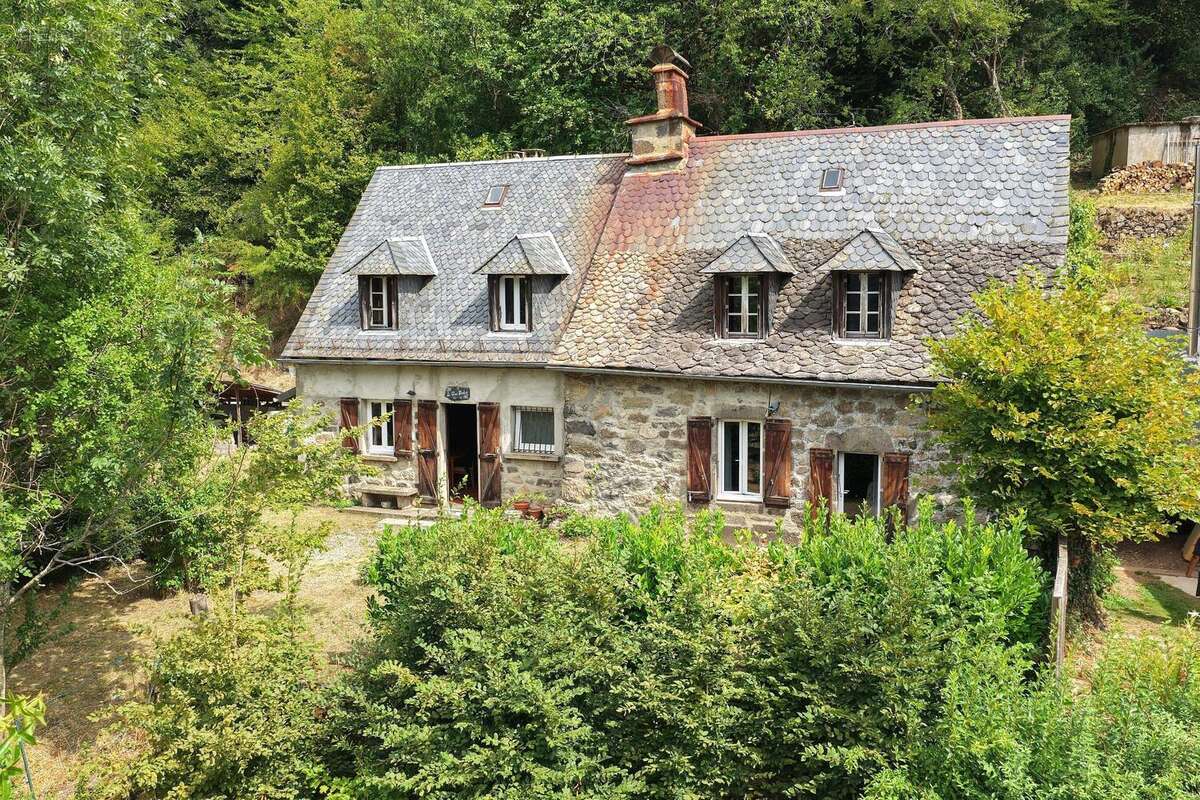 Maison à SAINT-VINCENT-DE-SALERS