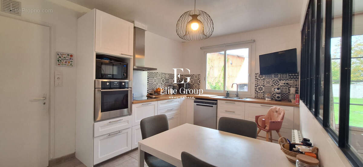 Maison à BARBEZIEUX-SAINT-HILAIRE