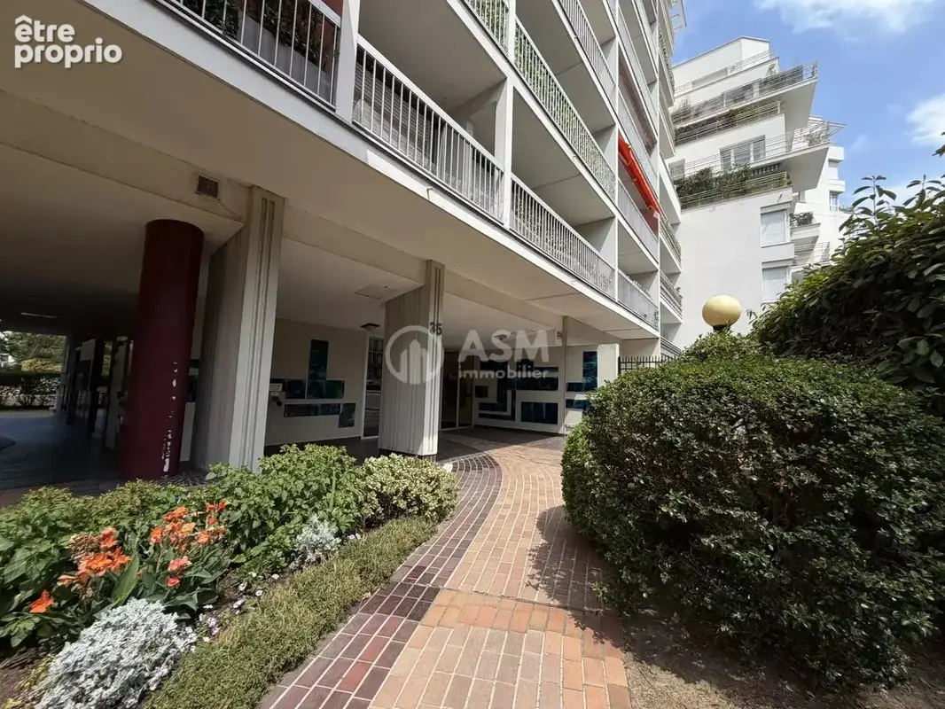 A VENDRE - 3 pièces très lumineux avec 2 balcons parking et cave - photo 16