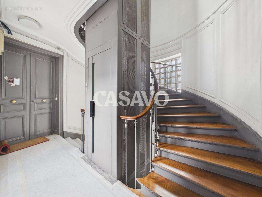 Appartement à PARIS-3E