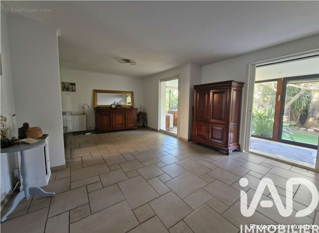 Maison 146 m² à La Garde  - photo 4