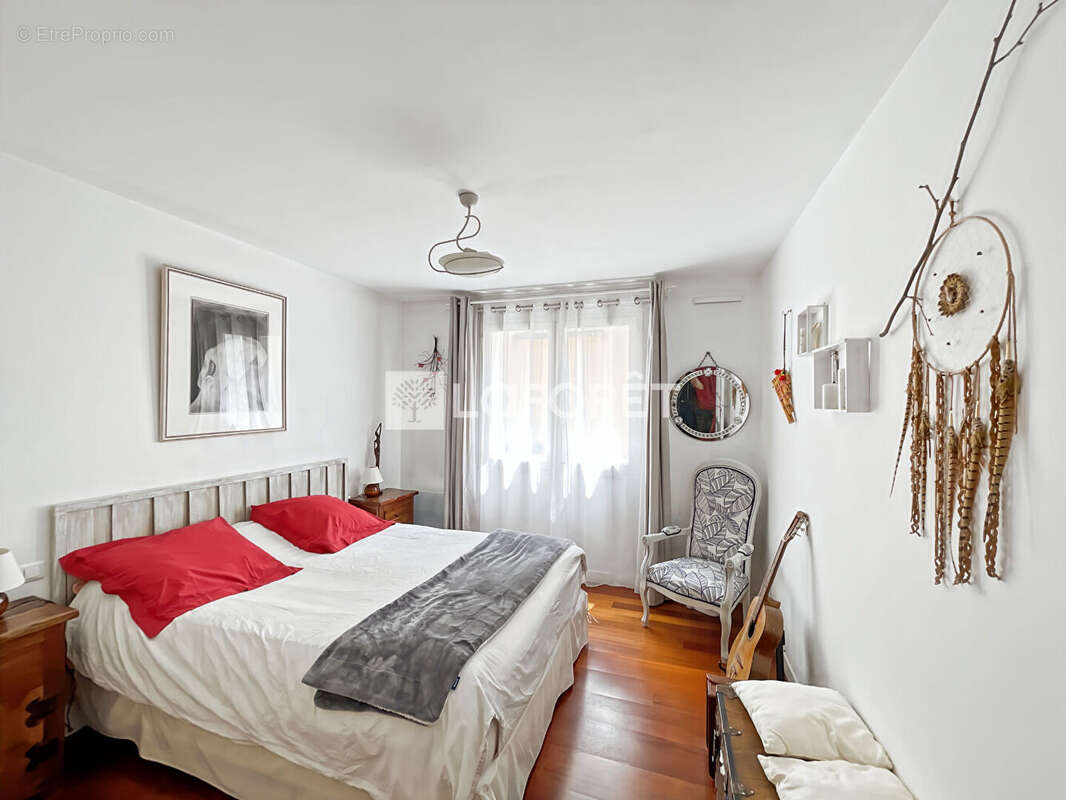 Maison T4 de 141 m² -Quartier Montebello à Moissac - photo 7