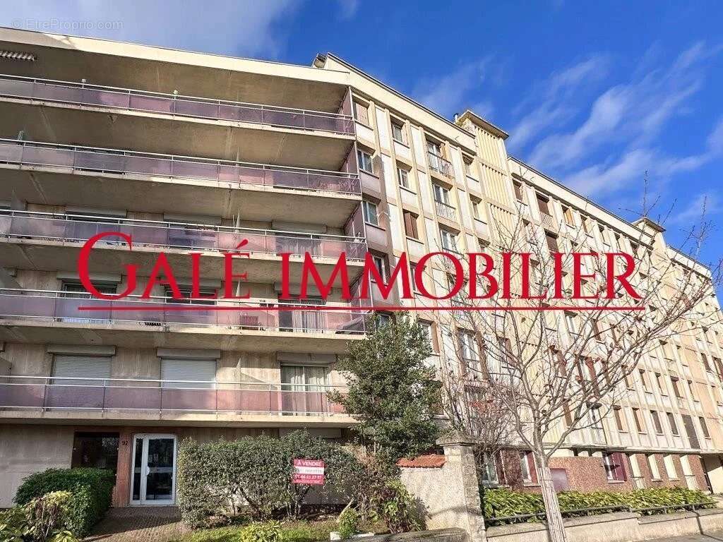 Appartement à BOURG-LA-REINE