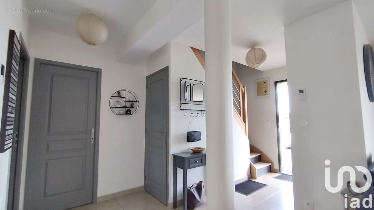 Photo 5 - Maison à MENNEVAL