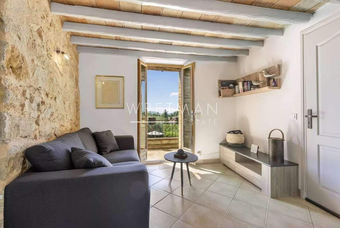 Maison à MONTAUROUX
