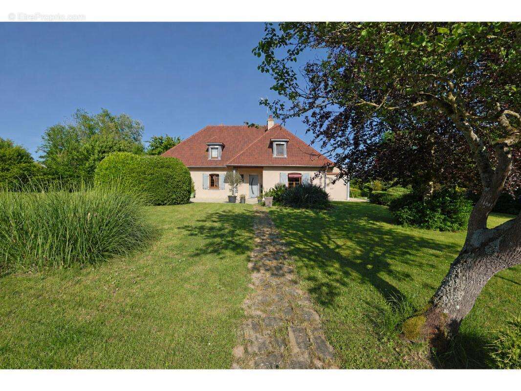 Maison 156 m² à Chevigny-En-Valiere  - photo 20